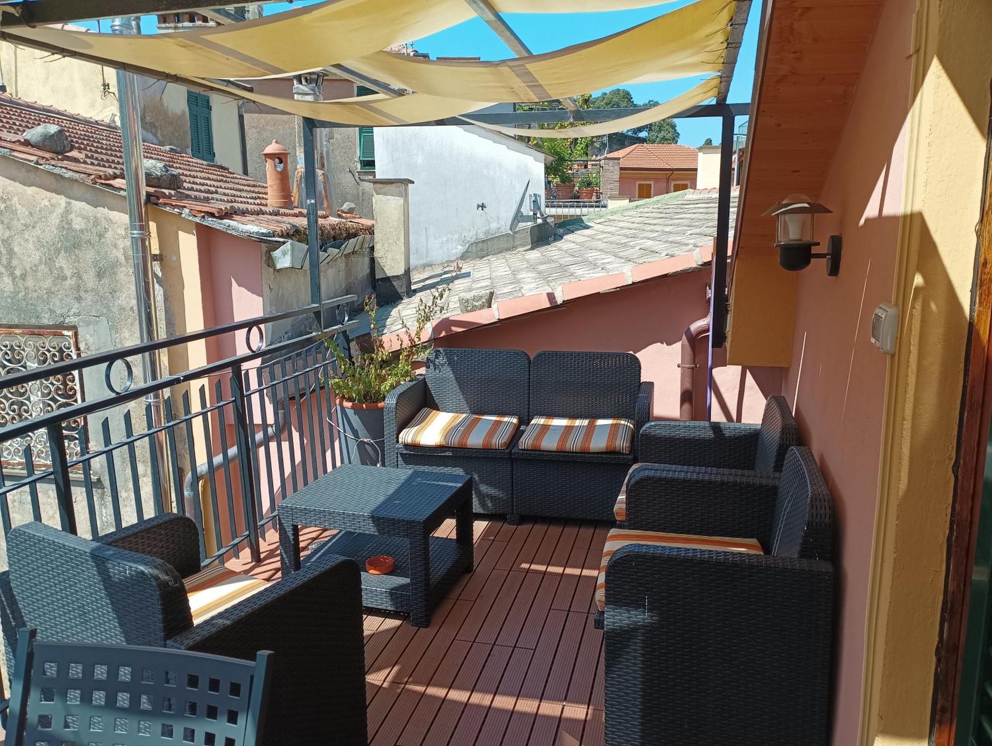 Delizioso Attico Con Ampio Terrazzo E Garage A Due Passi Dal Mare E Dalle Cinqueterre Lt-0485 Levanto Exteriör bild