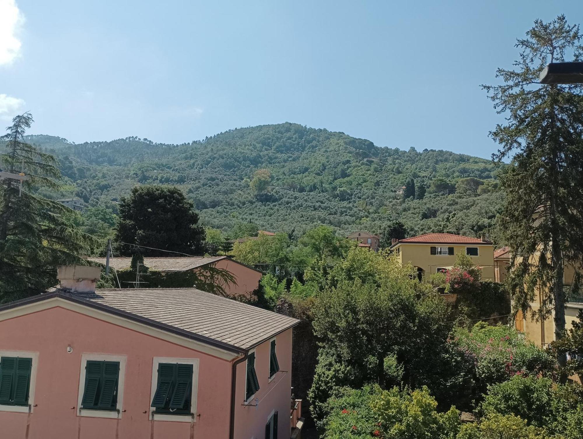 Delizioso Attico Con Ampio Terrazzo E Garage A Due Passi Dal Mare E Dalle Cinqueterre Lt-0485 Levanto Exteriör bild